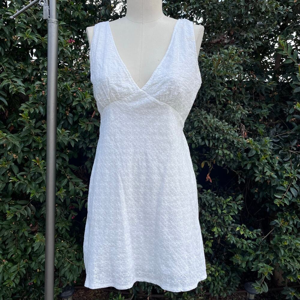 Princess Polly White Eyelet Sleeveless Mini Dress Size 10 Embroidered Cottage